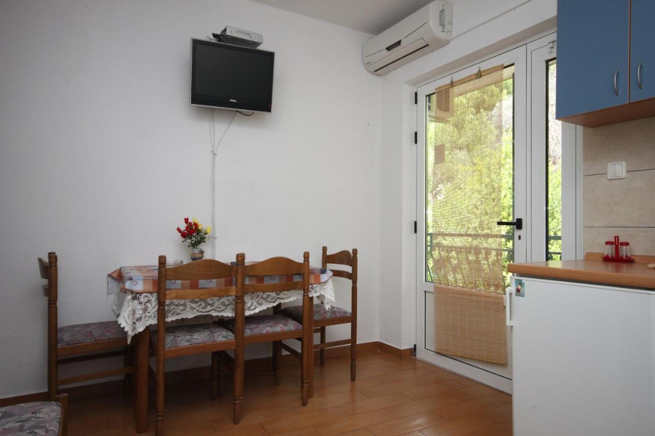 Apartments With A Parking Space Zivogosce - Porat, Makarska - 6700 Igrane Bagian luar foto