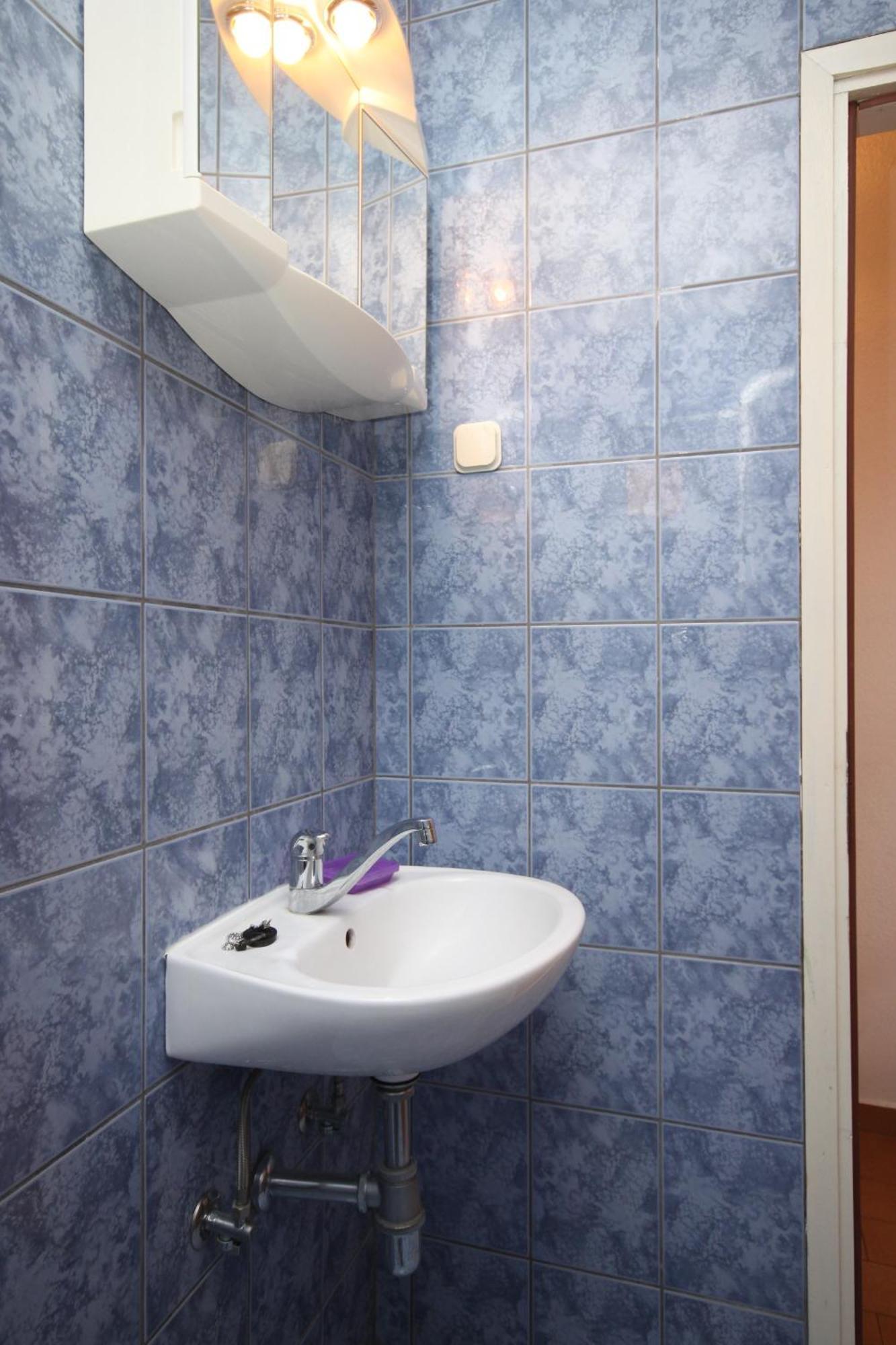 Apartments With A Parking Space Zivogosce - Porat, Makarska - 6700 Igrane Ruang foto